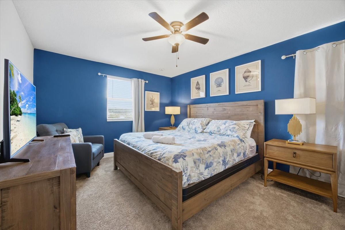 Coastal king bedroom